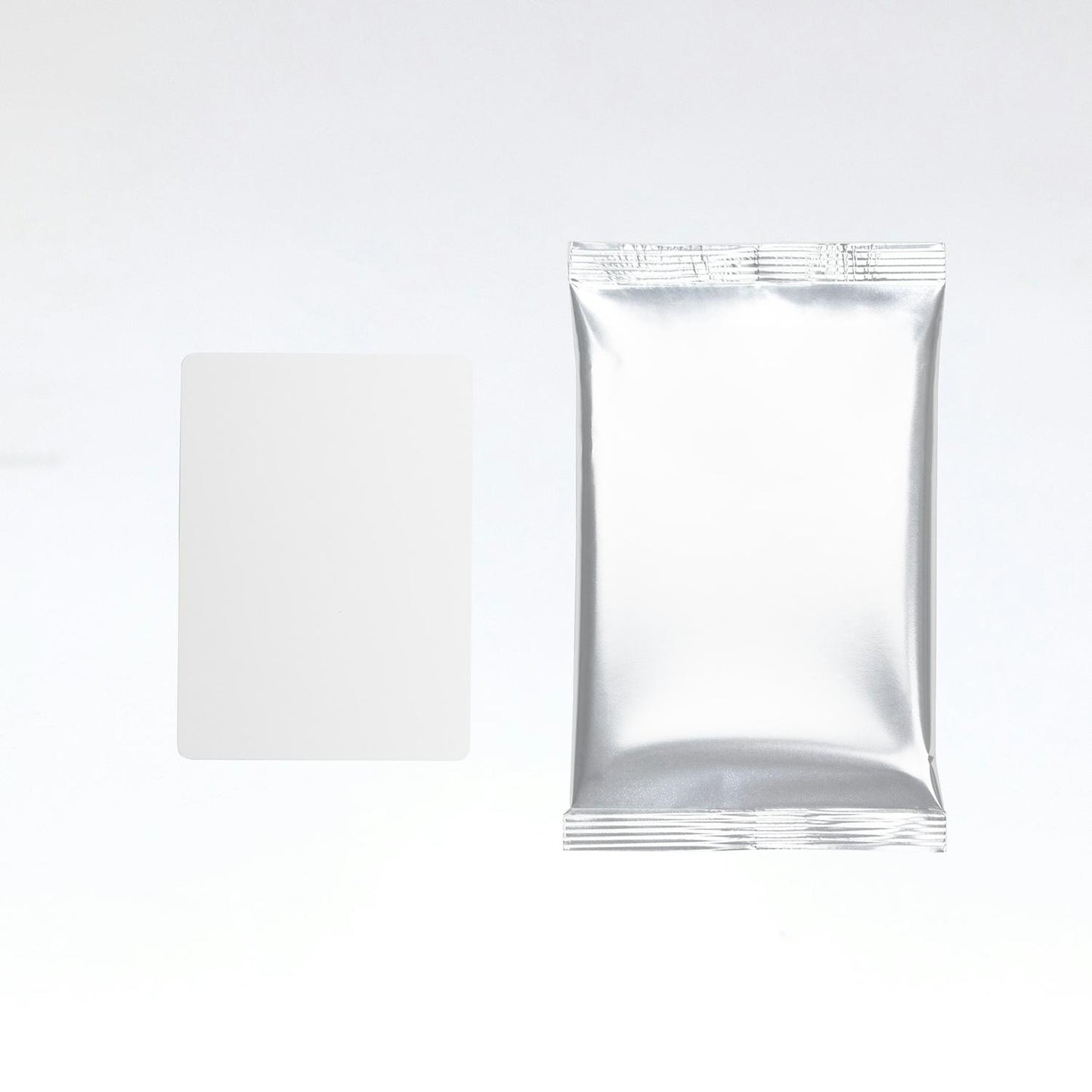 Lege booster pack verpakking voor aangepaste kaartspellen, duurzaam en gemakkelijk te gebruiken.
