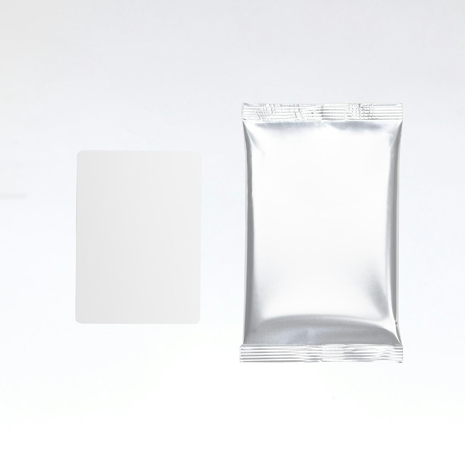 Lege booster pack verpakking voor aangepaste kaartspellen, duurzaam en gemakkelijk te gebruiken.